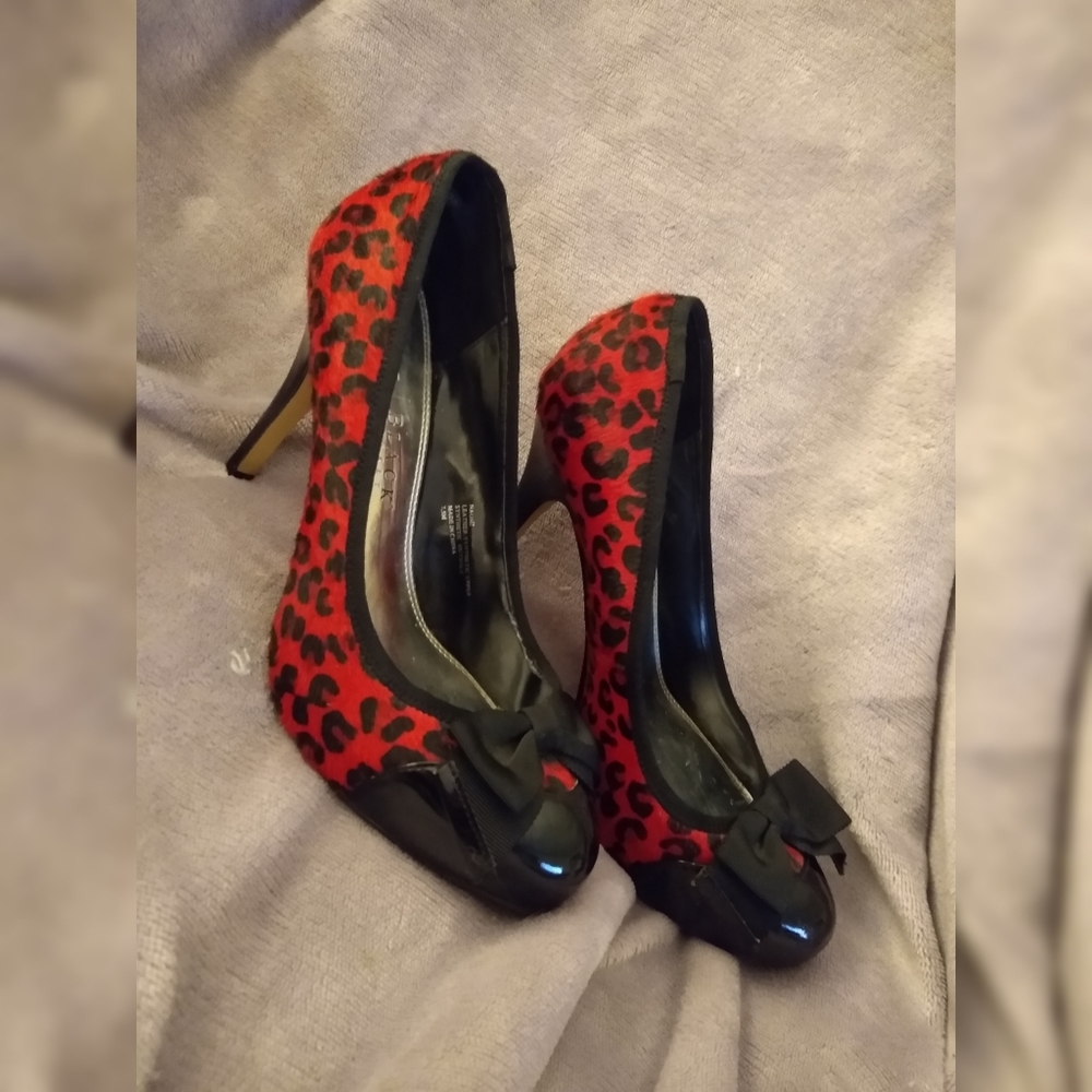White House Black Market heels